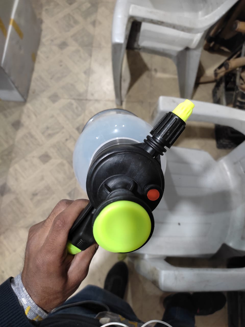 Pressure Pump Spray Bottle - Green